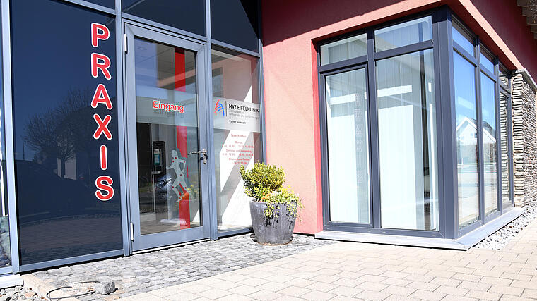 MVZ Eifelklinik Eingang